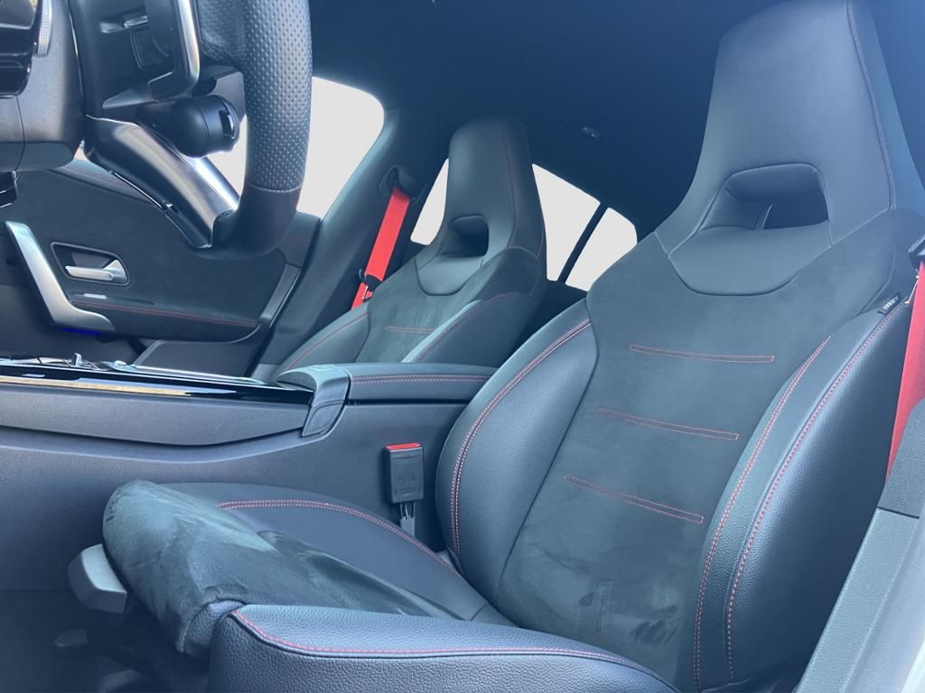 Fahrzeugabbildung Mercedes-Benz AMG CLA 35 4M SB NIGHT*DISTR*AHK*KEYL