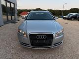 Audi A4 Avant 1.6/Kombi /AHK ! / TüV - - Audi A4 aus 2005: Kombi
