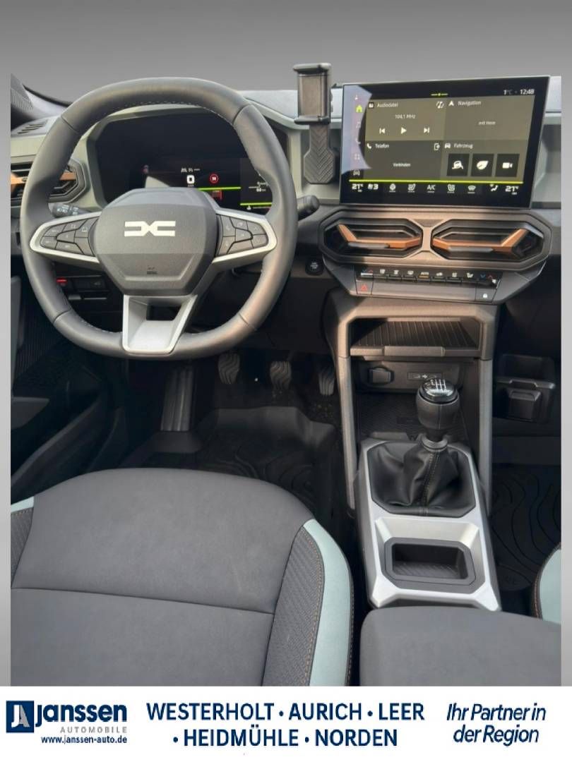 Fahrzeugabbildung Dacia Bigster Extreme TCe 140