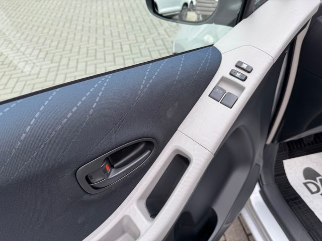 Toyota Yaris  Sol