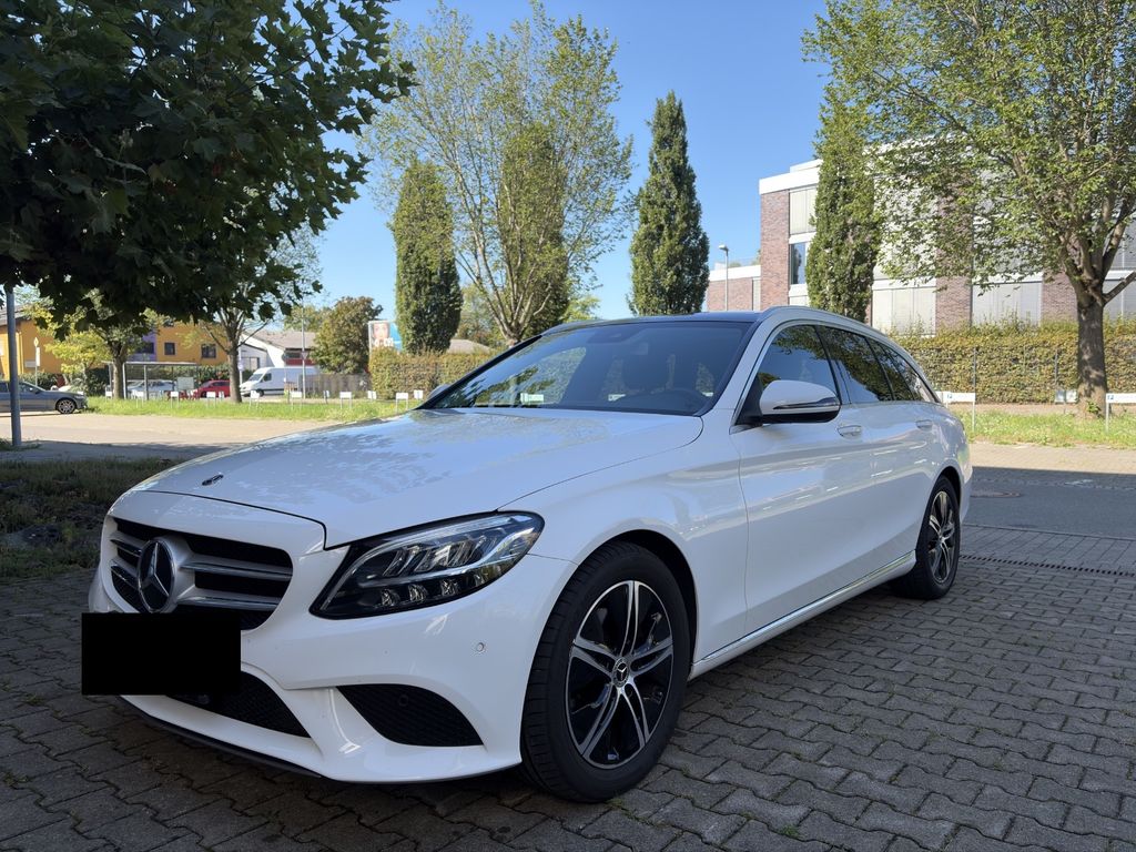Image of Mercedes-Benz C 220