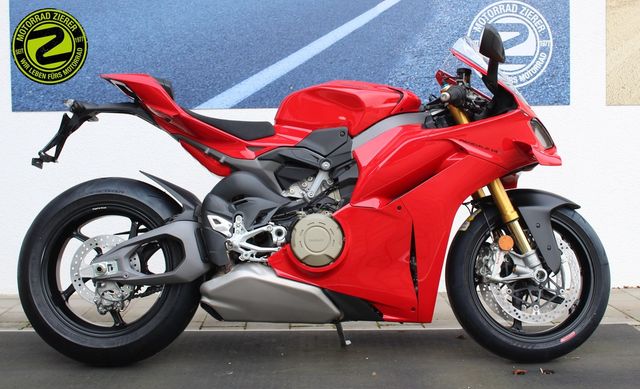 Ducati Panigale V4S 