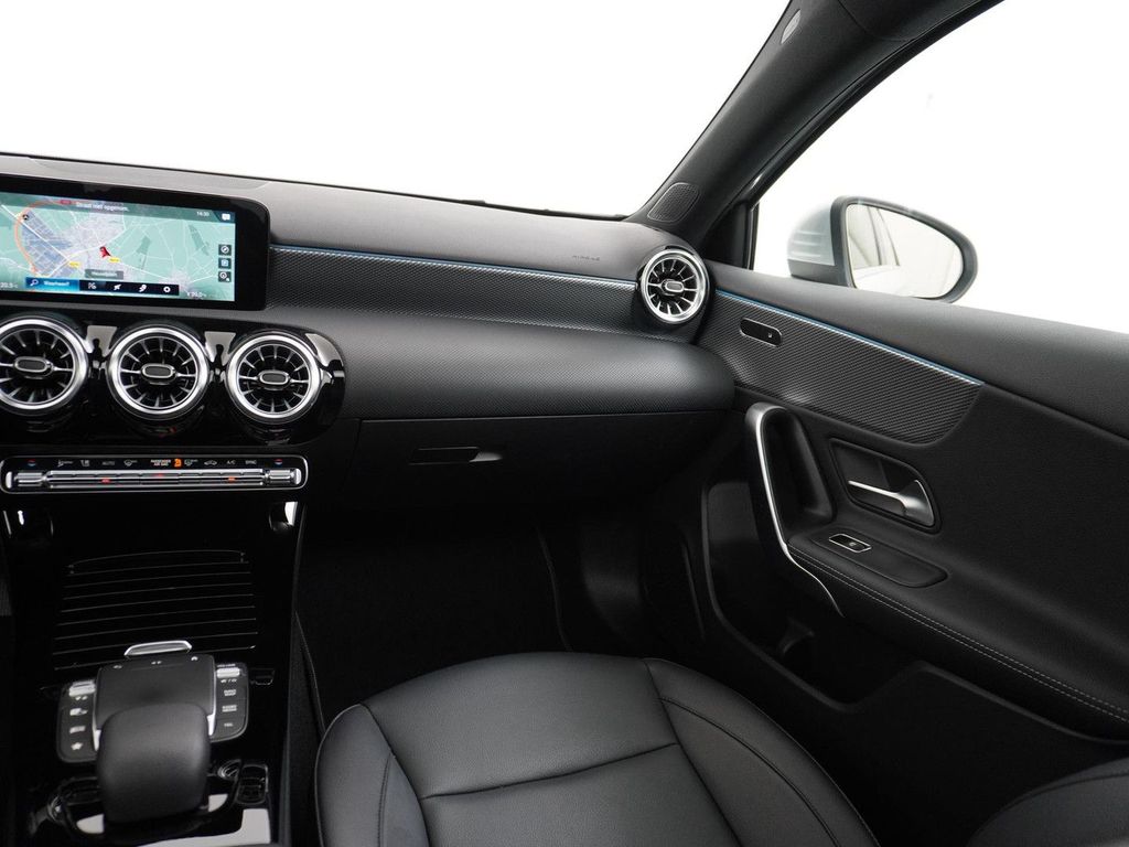 Mercedes-Benz A 200 Progressive Premium | Panorama - Schiebeda