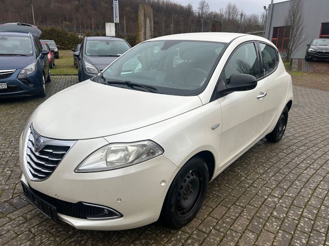 Lancia Ypsilon Platinum