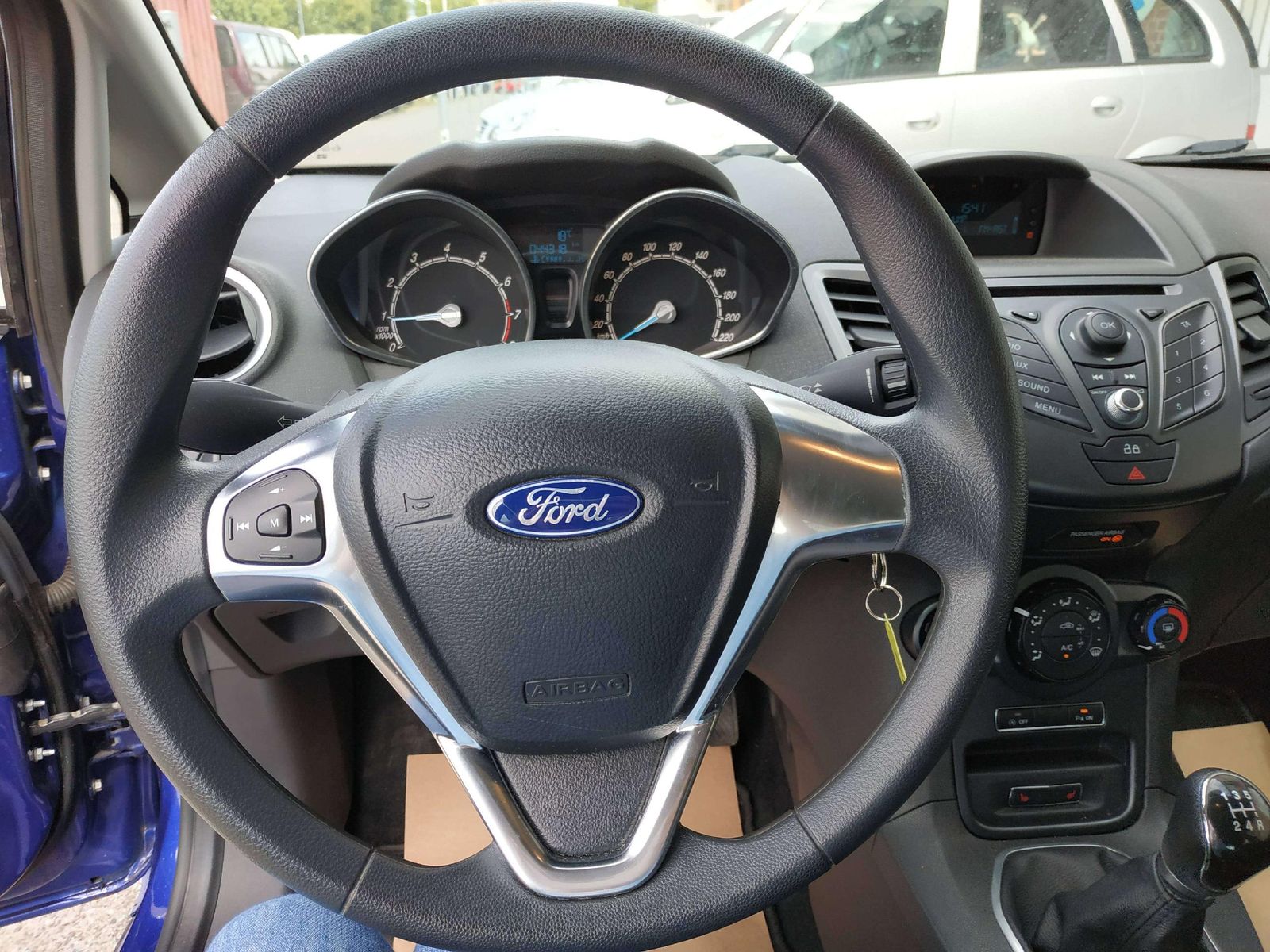 Fiesta 1.0/ TÜV NEU/ wenig KM/ Allwetterreifen/  – Bild 13