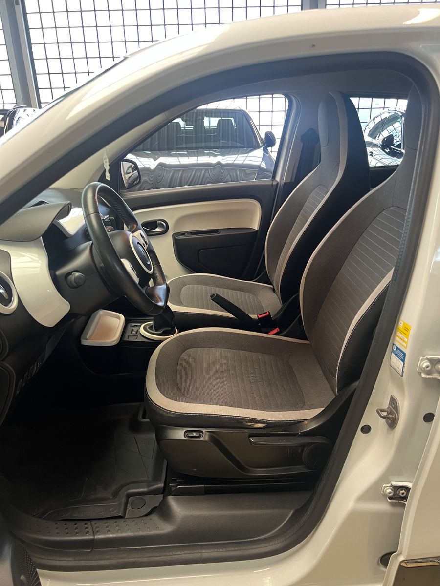 Fahrzeugabbildung Renault Twingo Intens*Spurhalte*PDC*Sitzheizung*