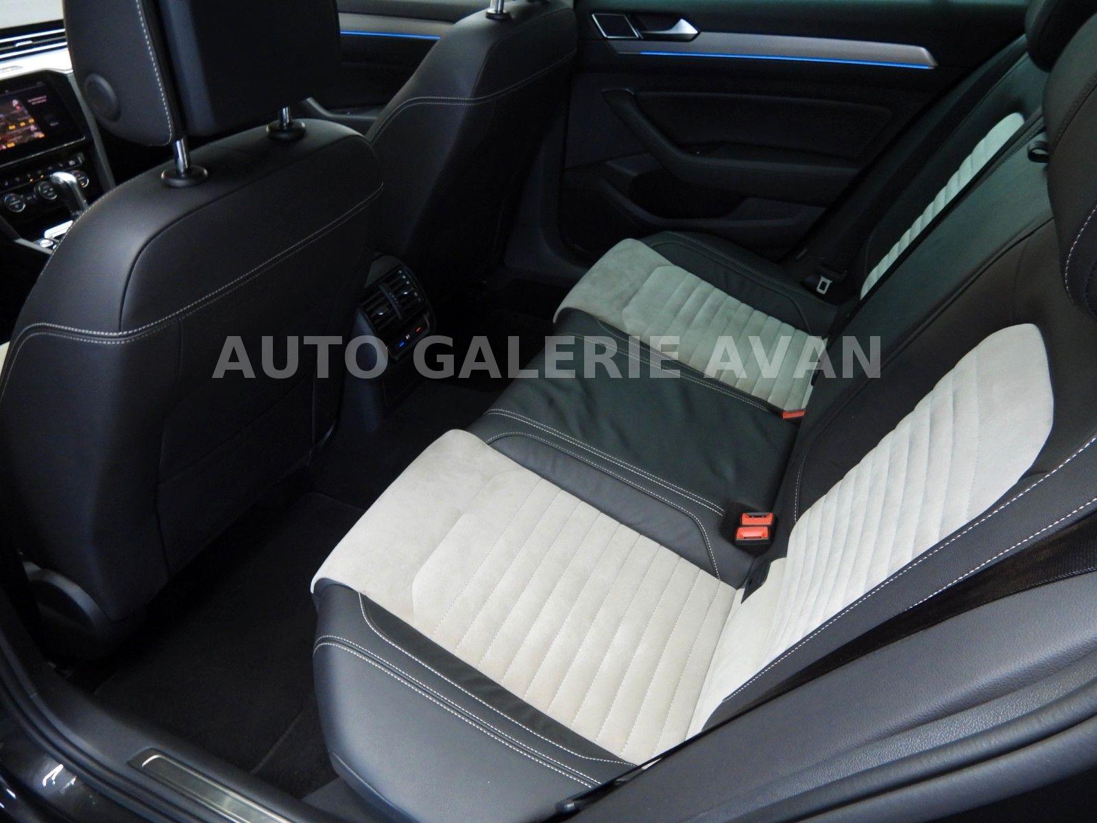 Volkswagen PASSAT VARIANT 1.5 TSI HIGHLINE