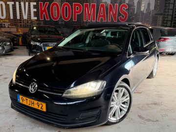 Volkswagen Golf - 8