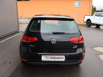 Volkswagen Golf - 5