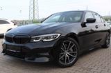 BMW 330 i SportLine Aut. Navi Sitzhzg R.Kamera LED - BMW 330 mit Benzin-Antrieb: Limousine, 330i