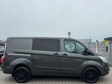 Ford Tourneo Custom - 11