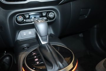 Fotografie des Nissan Juke 1.0 DIG-T DCT N-Connecta