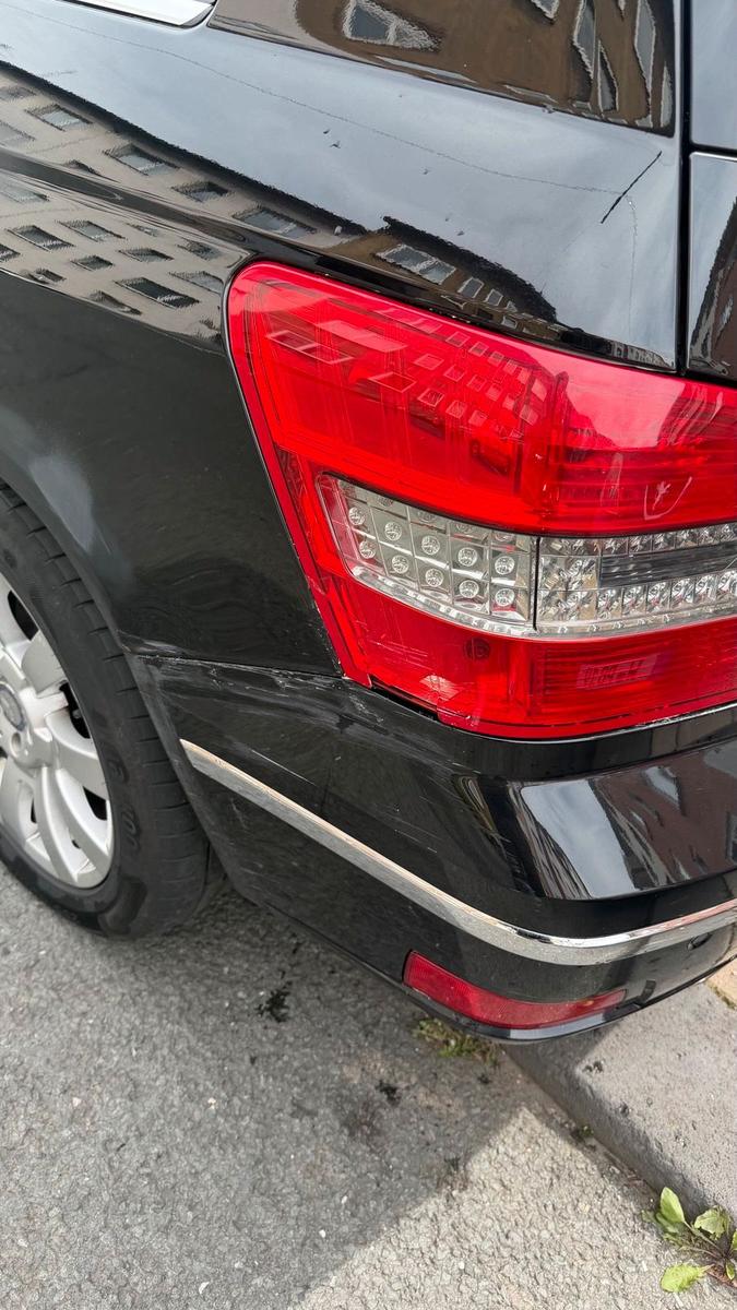 Mercedes-Benz GLK350 2009 — photo 8