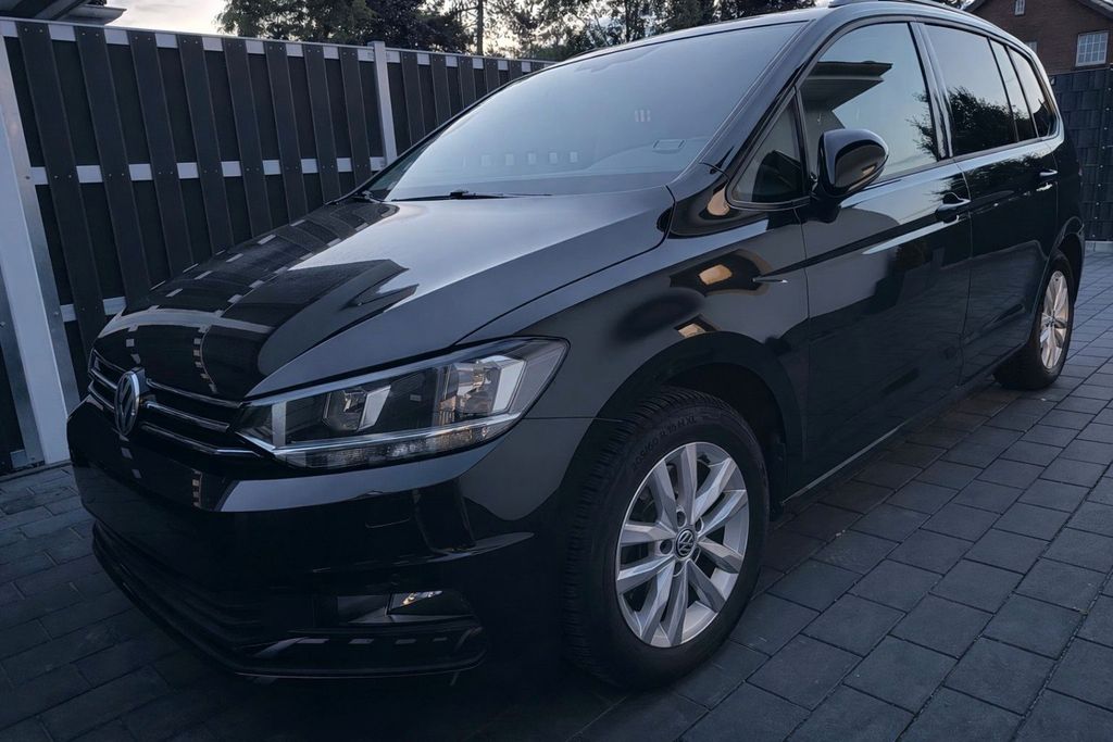 Image of Volkswagen Touran