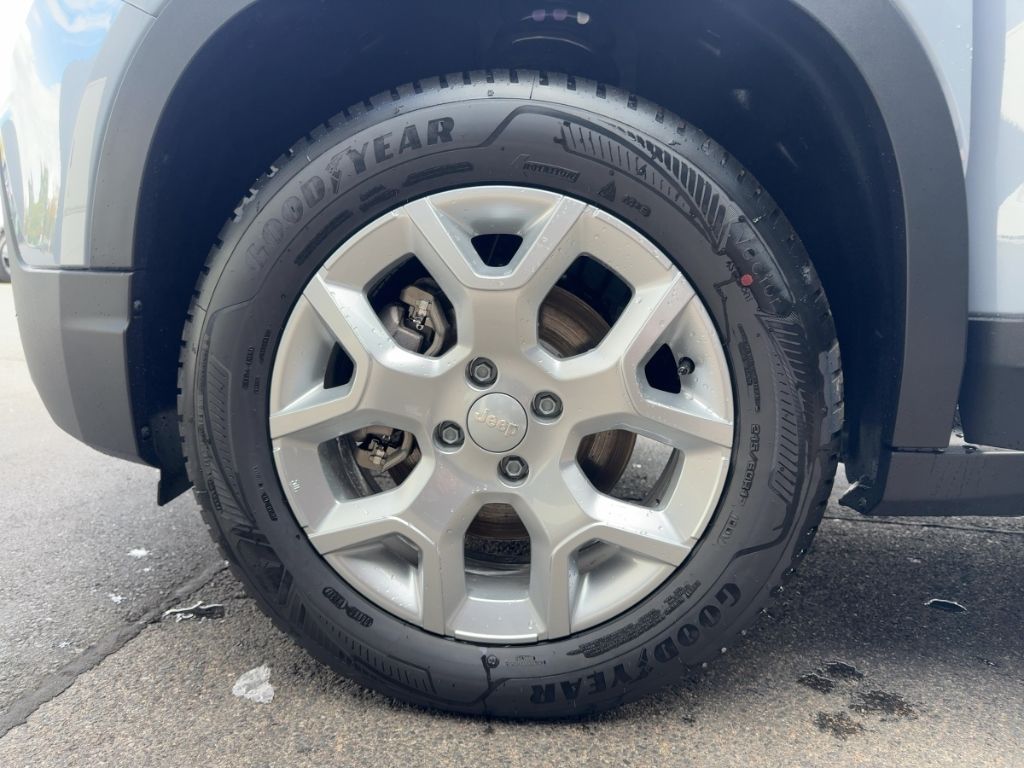 Fahrzeugabbildung Jeep Avenger Altitude, Allwetter Herbstdeal! 30%Nachl