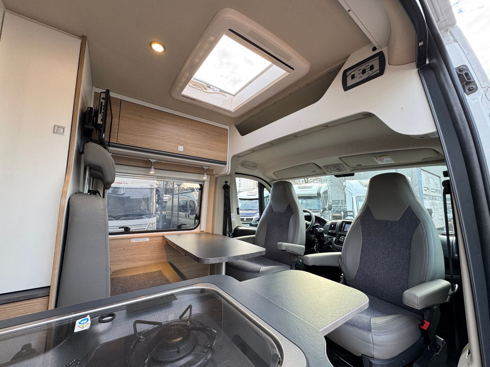 Fahrzeugabbildung Sunlight Cliff 640 FIAT EINZELLBETTEN TV KAMERA 18 ZOLL