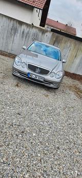 Mercedes-Benz E 200 KOMPRESSOR AVANTGARDE Avantgarde - Mercedes-Benz E 200: Kompressor Avantgarde