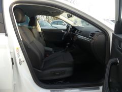 Fahrzeugabbildung Skoda Superb Combi 1.5 TSI DSG Style *LED*AHK*STHZG*