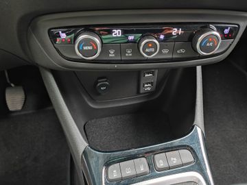 Bild 12 Opel Crossland (X) Crossland Ultimate +M-LED+SHZ+KAMERA+NAVI+KLIMA+