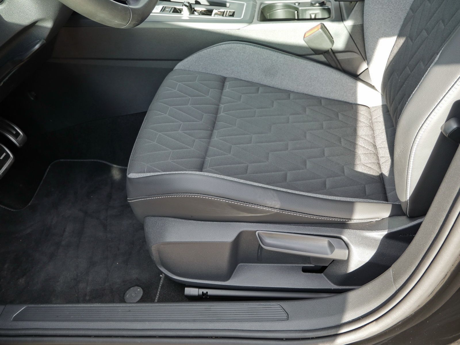 Volkswagen Golf - Bild 22