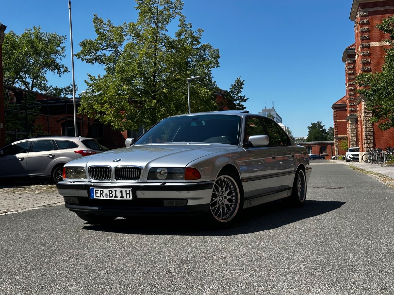 1996 BMW 735