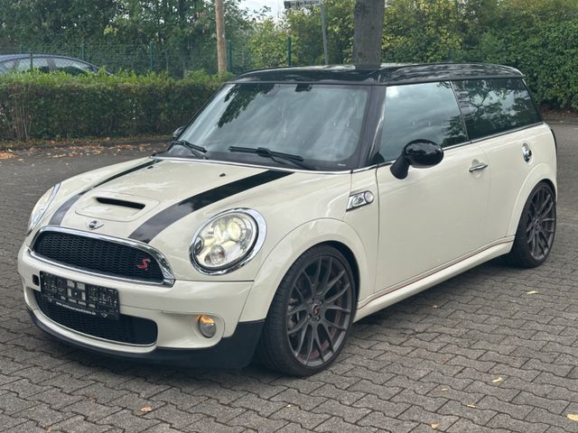 MINI Cooper S Clubman*AUTOM*KLIMAA*PANO*LEDER*18-ZOLL