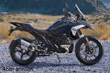 BMW R1300GS - Triple Black mit Doppelschalldämpfer