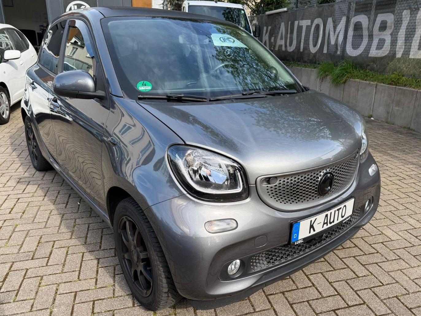 Smart ForFour Prime Kamera/LED/Navi/SHZ/Faltdach