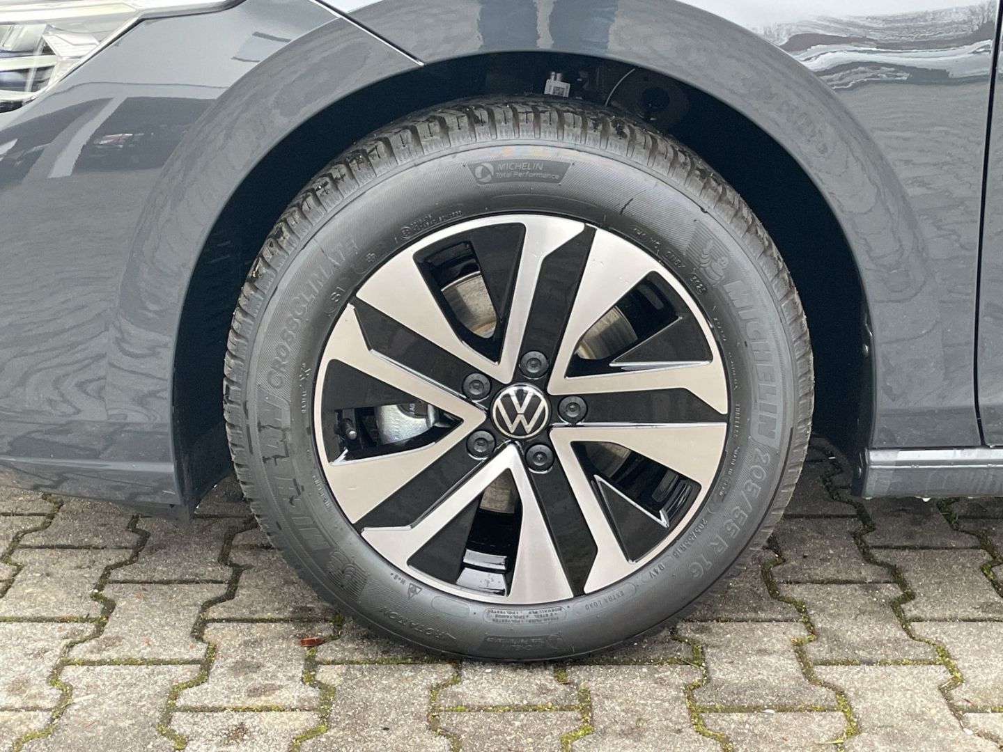 Golf VIII 1.5 eTSI DSG Energy Navi/ACC/Kamera/LE