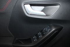 Fahrzeugabbildung Ford Puma MHEV ST-Line Design LED NAVI WinterPaket