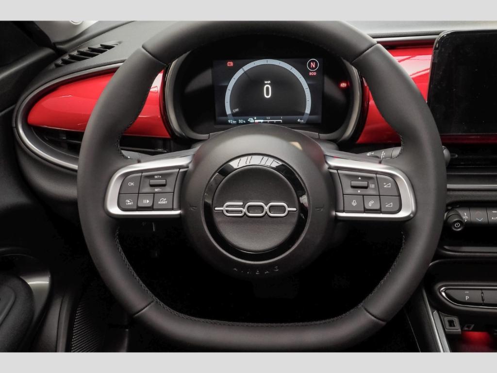 Fiat 600e Red Elektro Voll-LED PDC  AppleCar 3-Phasig