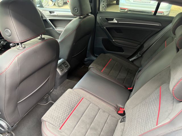 Fahrzeugabbildung Volkswagen Golf VII GTI Performance+Panorama+AHK+CarPlay+
