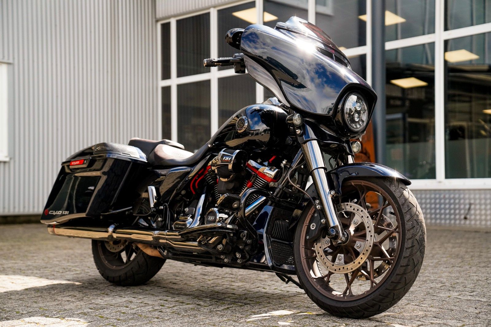 Fahrzeugabbildung Harley-Davidson CVO Street Glide -Jekill&Hyde-Stage IV Kit 131ci