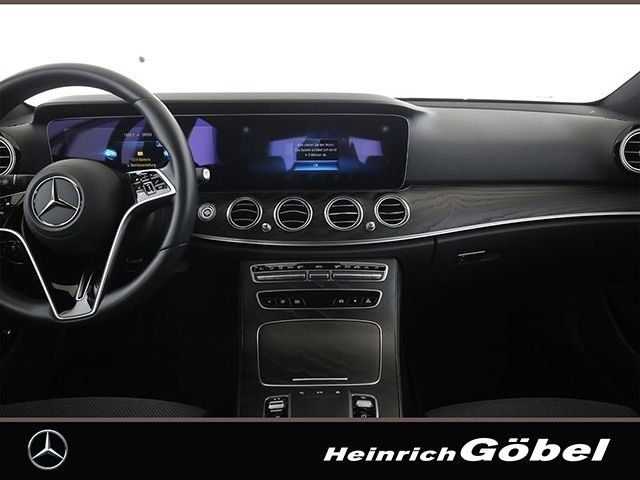 Fahrzeugabbildung Mercedes-Benz E 220 d AVANTGARDE NAVI LED KAMERA TOTWINKEL