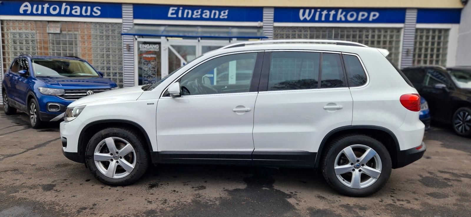 Volkswagen Tiguan Lounge Sport & Style*SHZ*KAMERA*PDC*NAVI