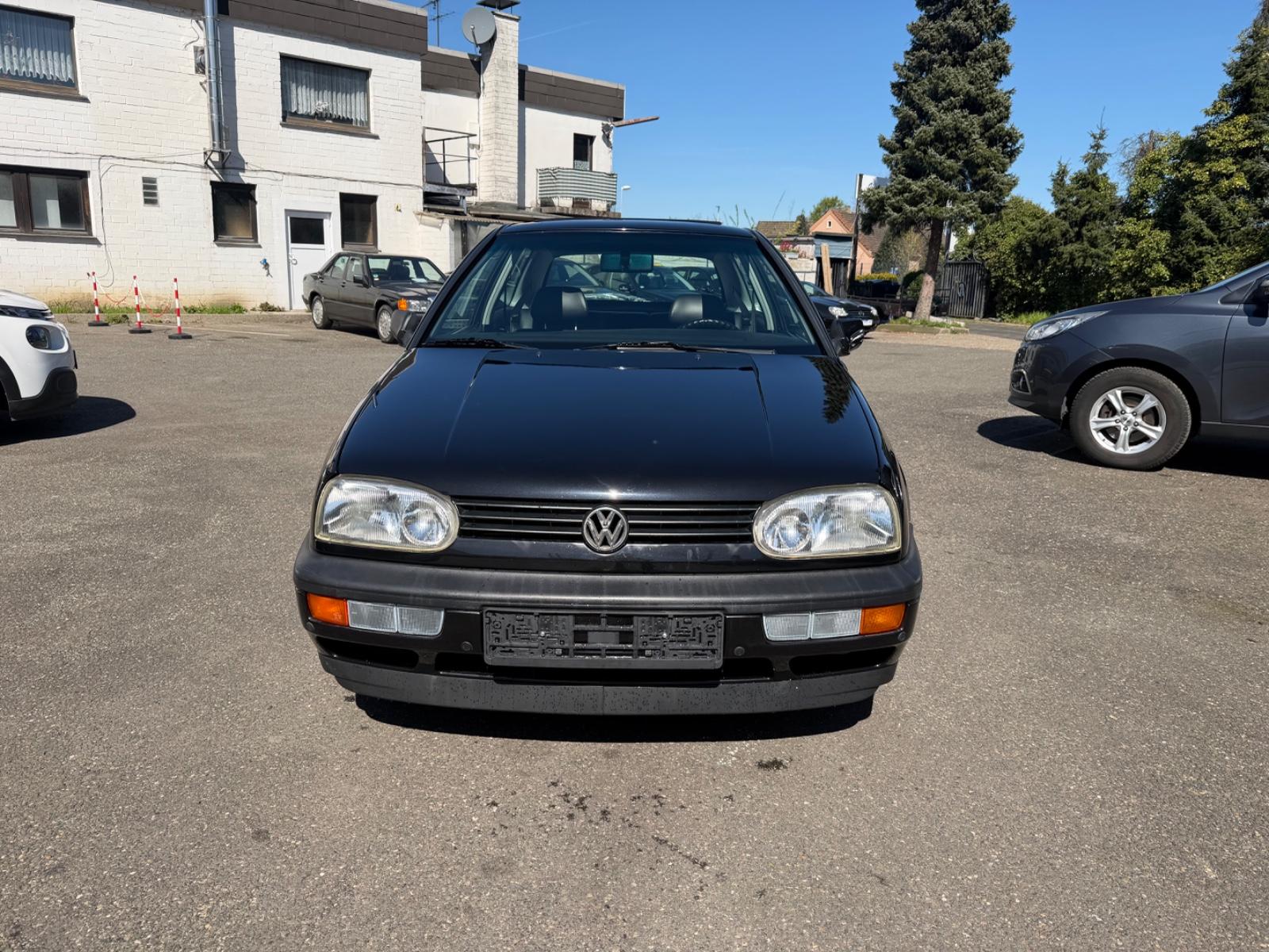 Volkswagen Golf 1.8 GL*35.000km*Schiebedach*Auto.*Leder