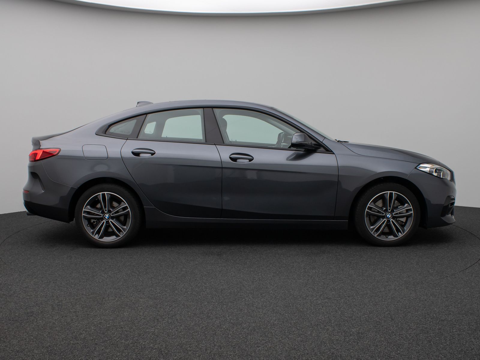 Fahrzeugabbildung BMW 220i Gran Coupé xD Sport Line HUD DAB Panorama