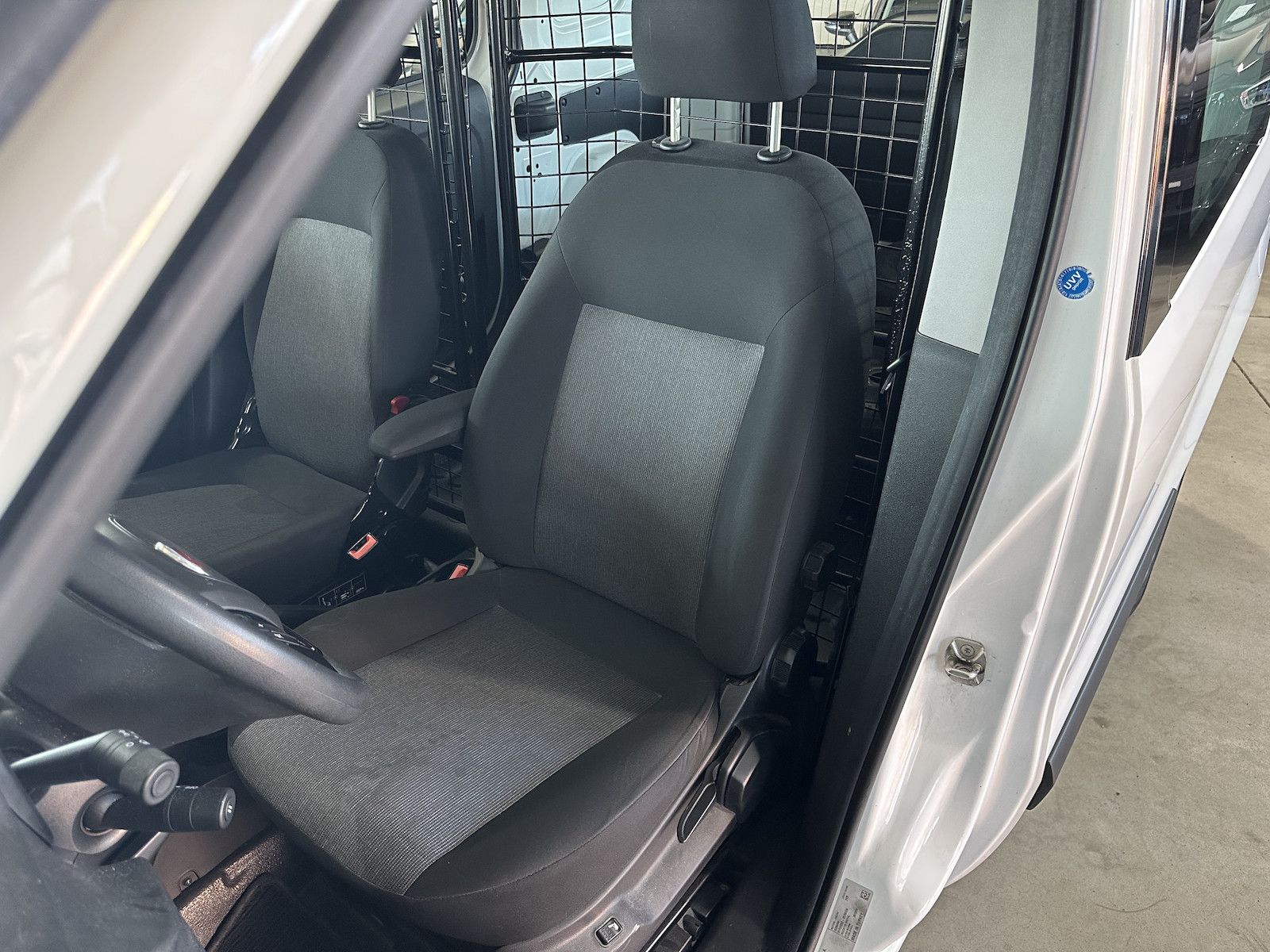 Fahrzeugabbildung Fiat Doblo Cargo 1.6 Multijet SX/Klima/PDC/Nav/Shz/BT