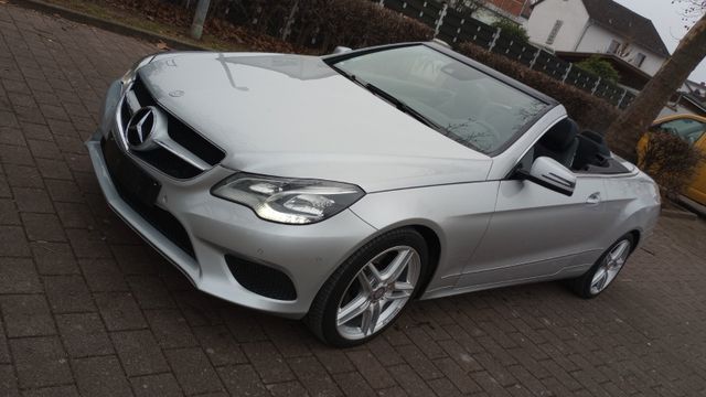 Mercedes-Benz E 250 Cabrio Auto Leder Airscarf Navi Scheckheft