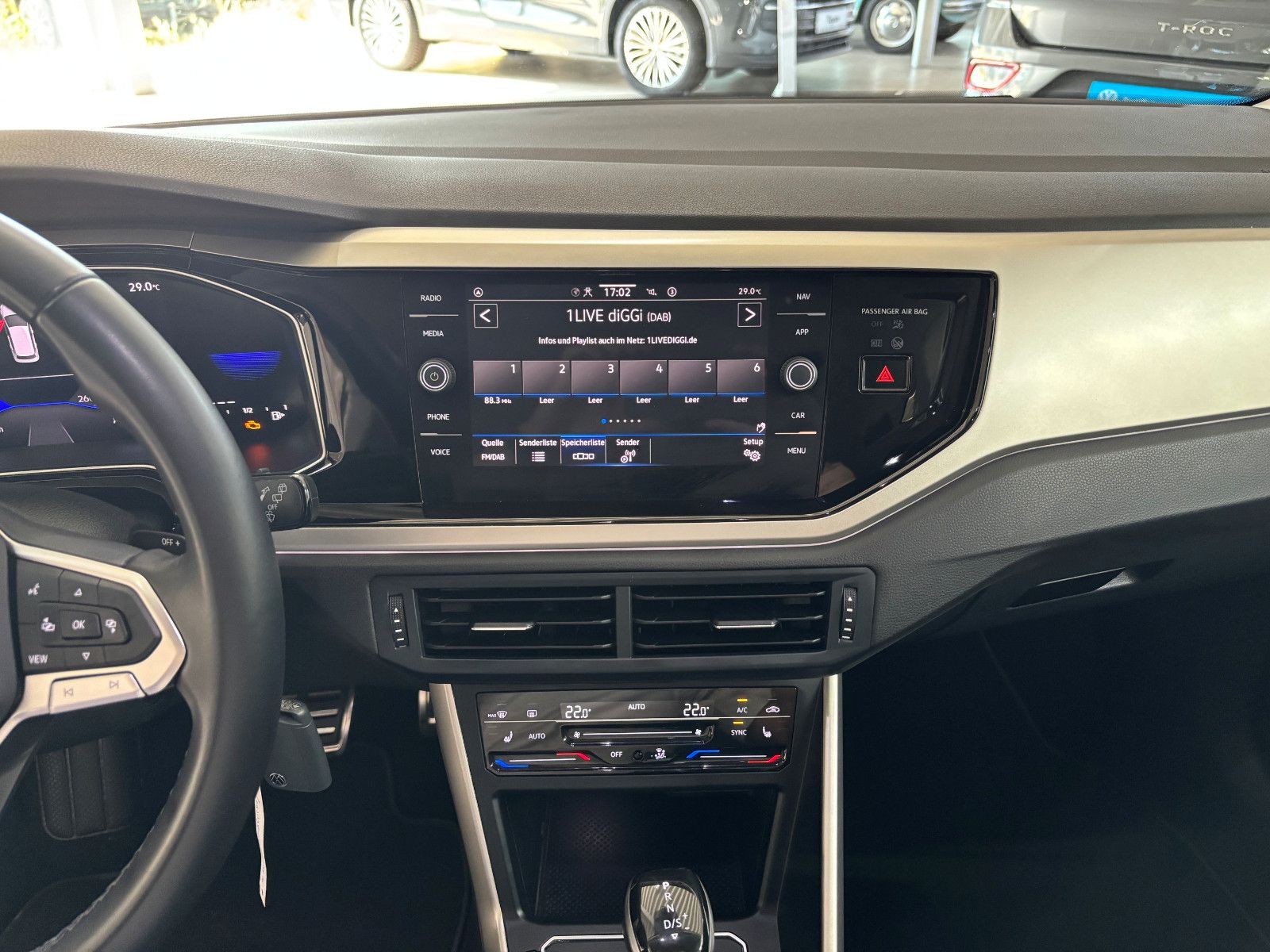 Fahrzeugabbildung Volkswagen Polo 1.0 TSI Move DSG +LED +ALLWETTER