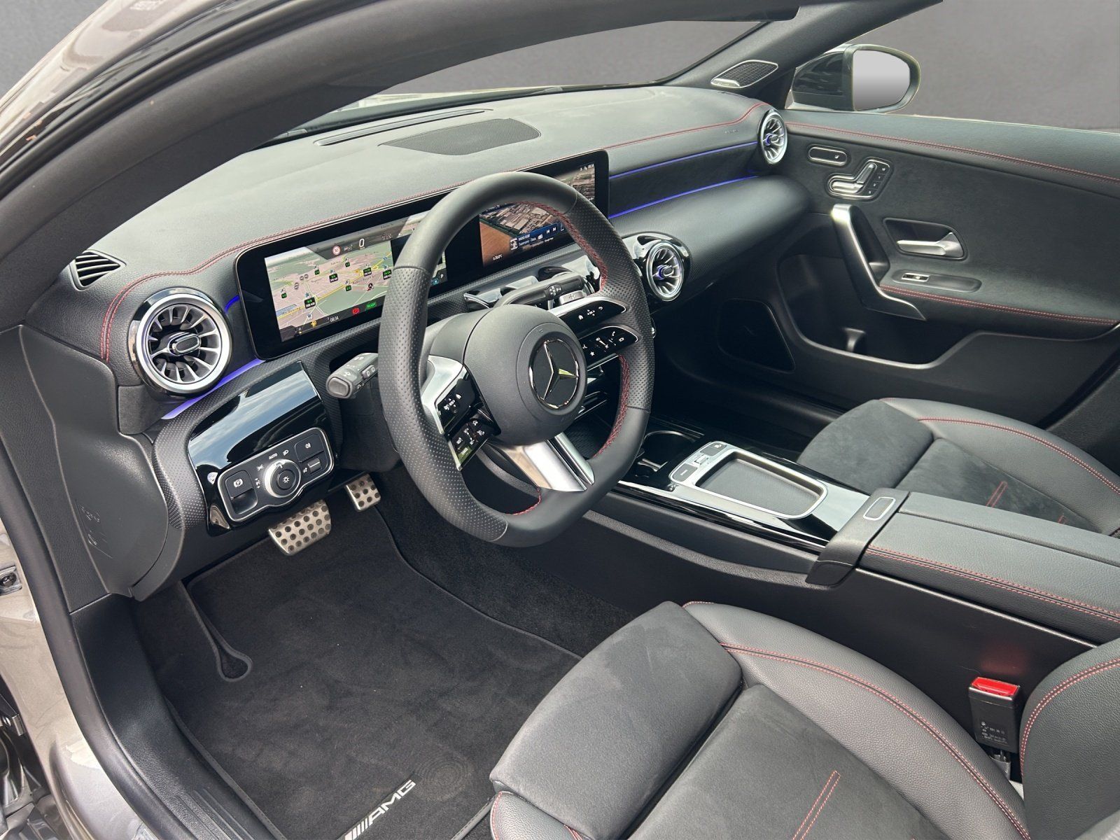 Fahrzeugabbildung Mercedes-Benz CLA 250e SB AMG Prem Burme MLED KeyGo Night 360°