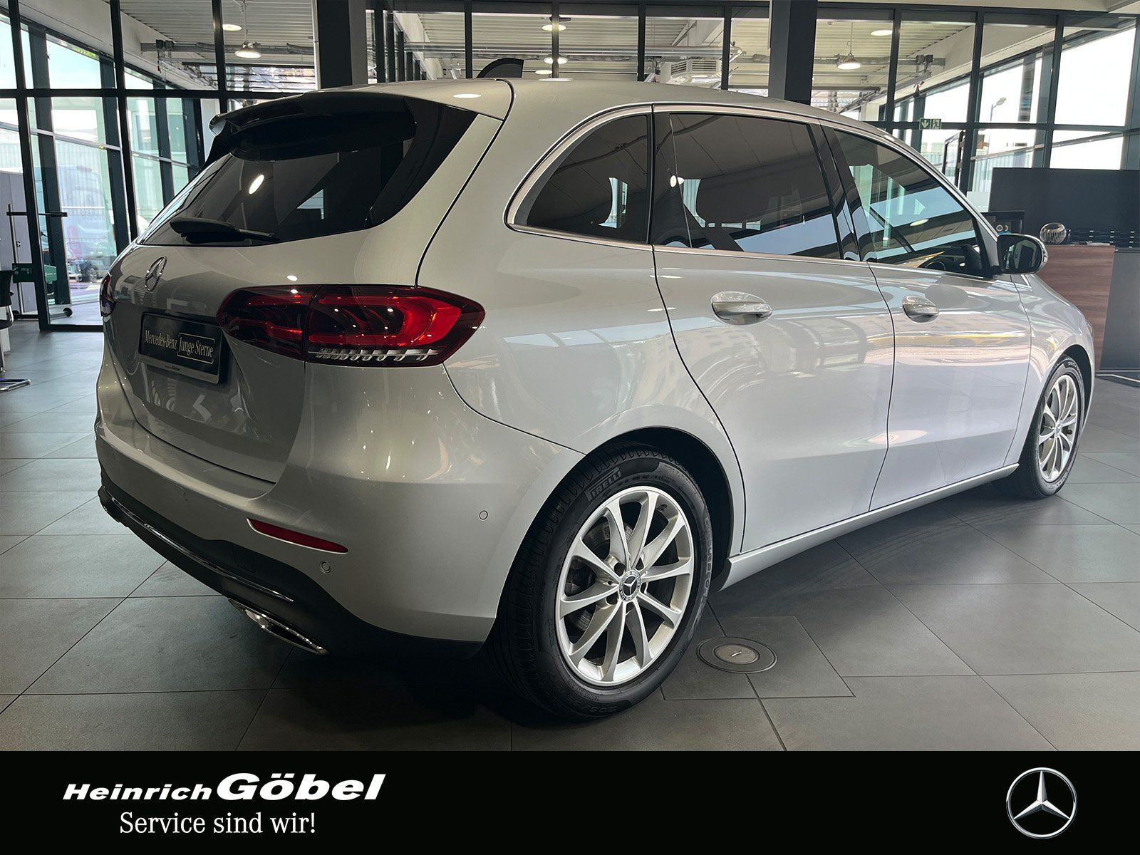 Fahrzeugabbildung Mercedes-Benz B 200 d PROGRESSIVE+LED+NAVI+KAMERA+CARPLAY