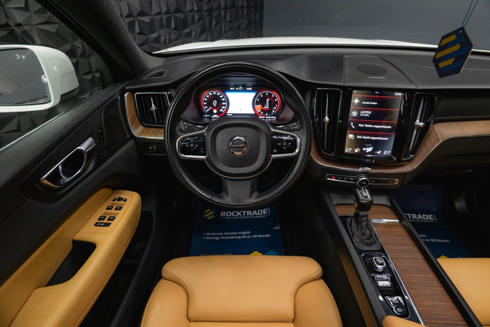 Fahrzeugabbildung Volvo XC60 T5 Inscription AWD | ACC | Pano | H&K | LED