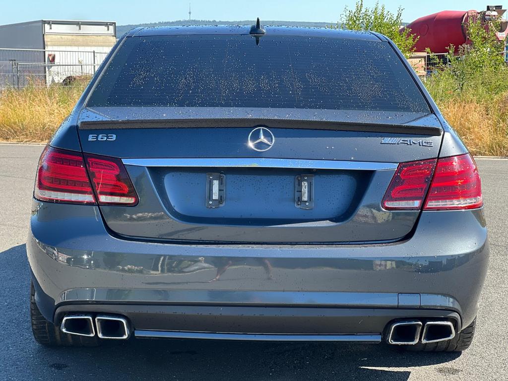 Mercedes-Benz E 63 AMG