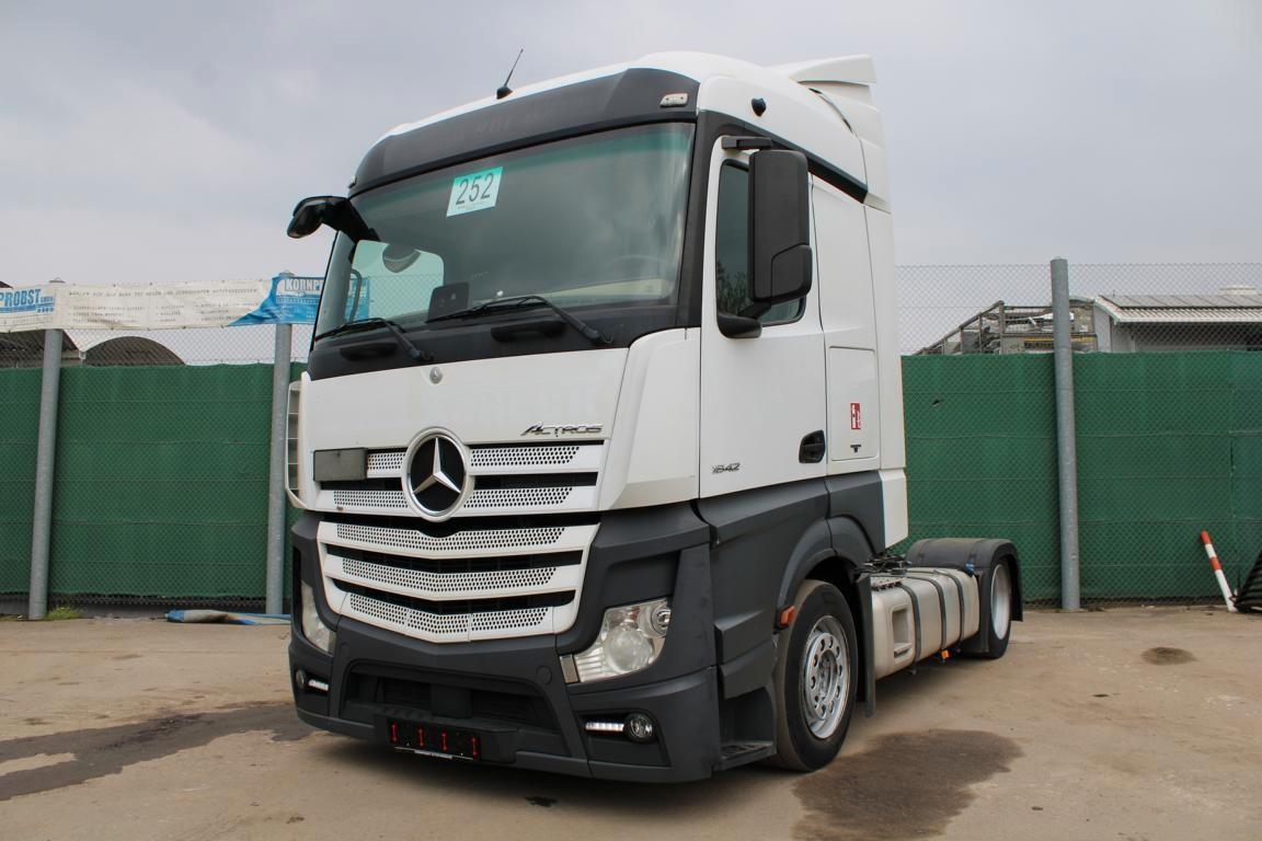 Mercedes-Benz 1842 4x2 LL - 2 x Tank - RETARDER Nr.: 252