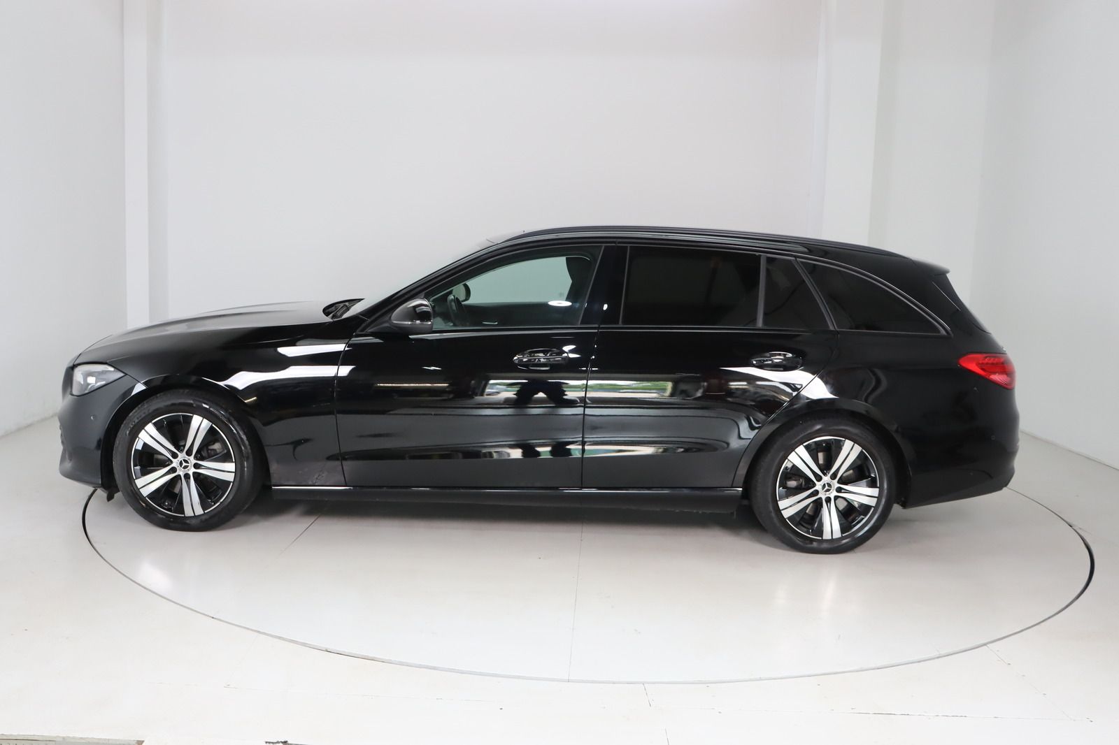 Fahrzeugabbildung Mercedes-Benz C 300 T d Avantgarde * Navi * LED * Sitzhzg.