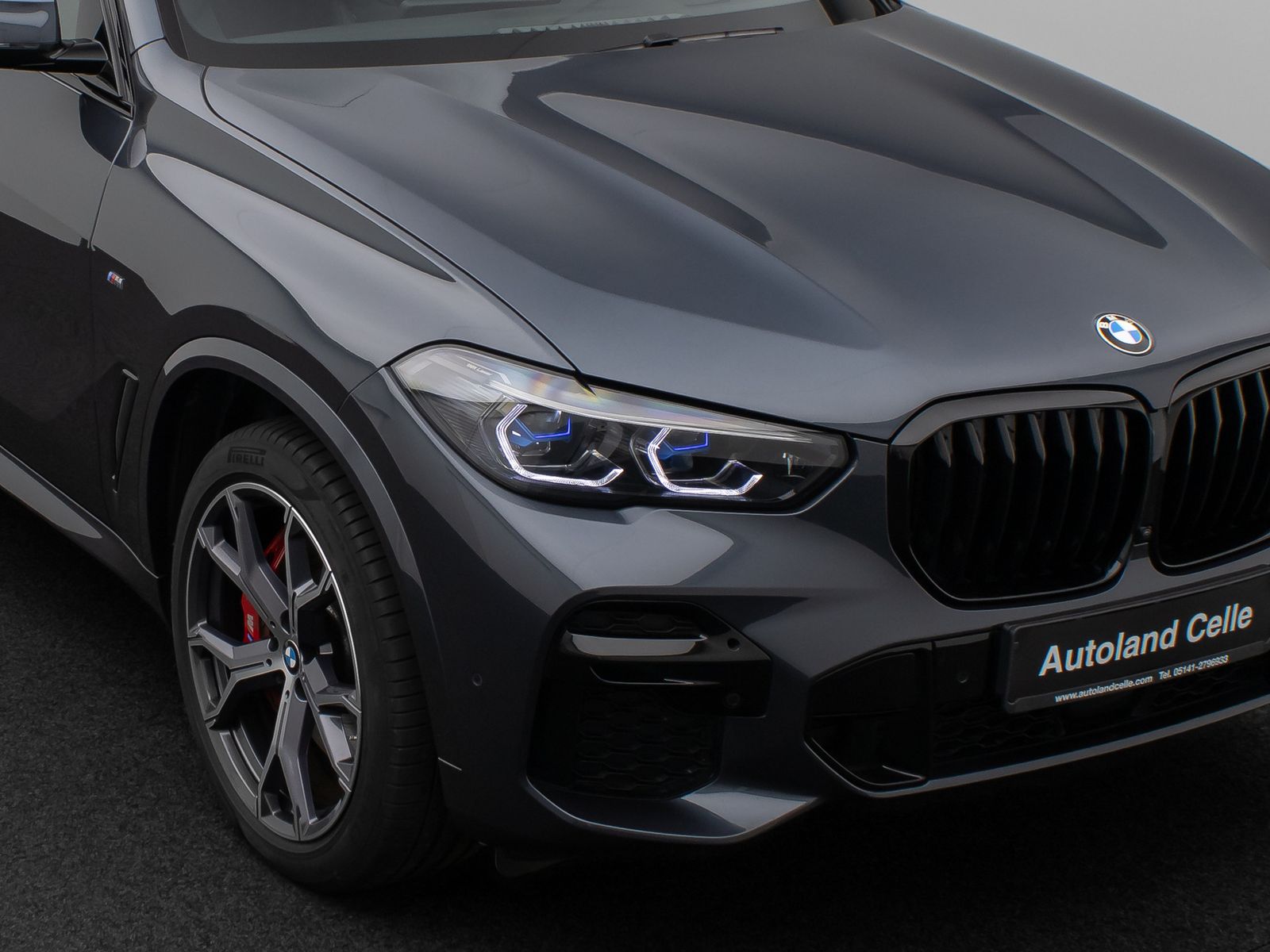 Fahrzeugabbildung BMW X5 xD40d M Sport SkyLounge 360°HUD DAB HiFi 21"