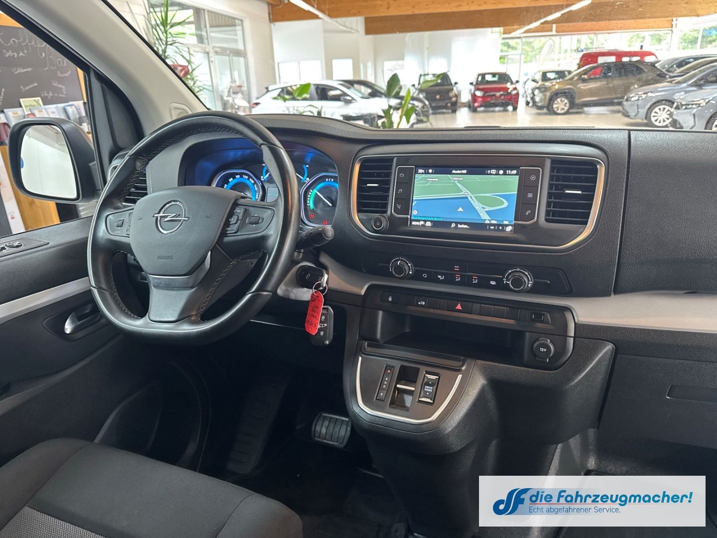 Fahrzeugabbildung Opel Vivaro Kasten -e Elegance L 75 kWh HUD Navi Appl
