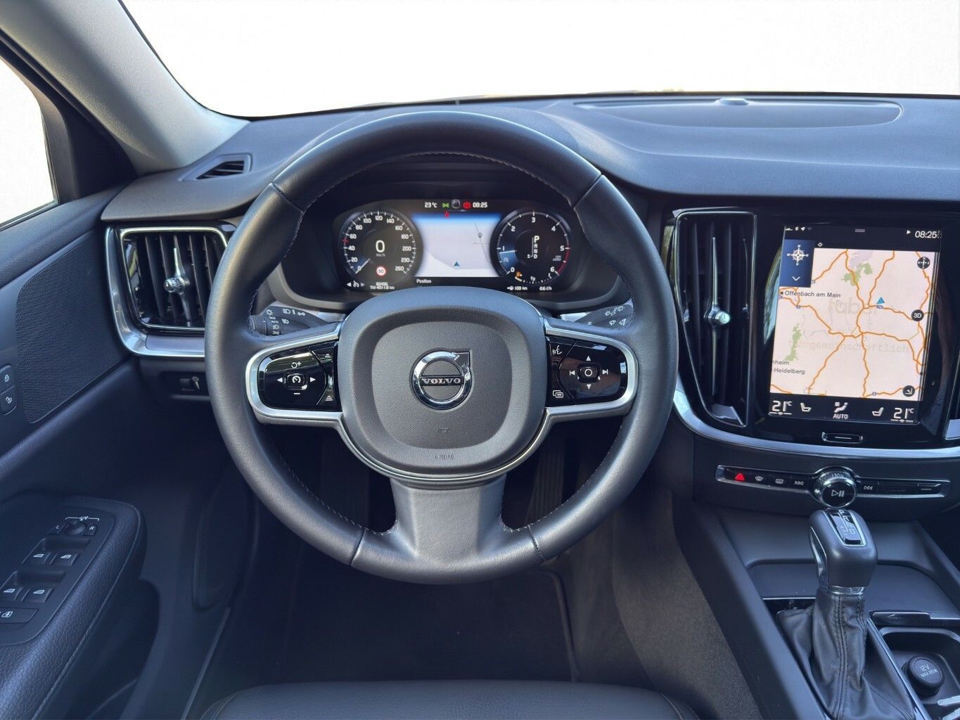Volvo V60 Cross Country D4 Diesel AWD Pro foto 12