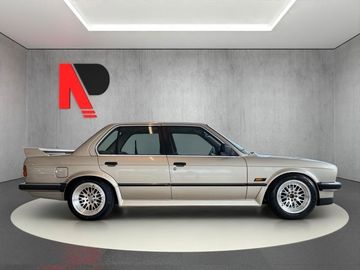 BMW 318 - 9